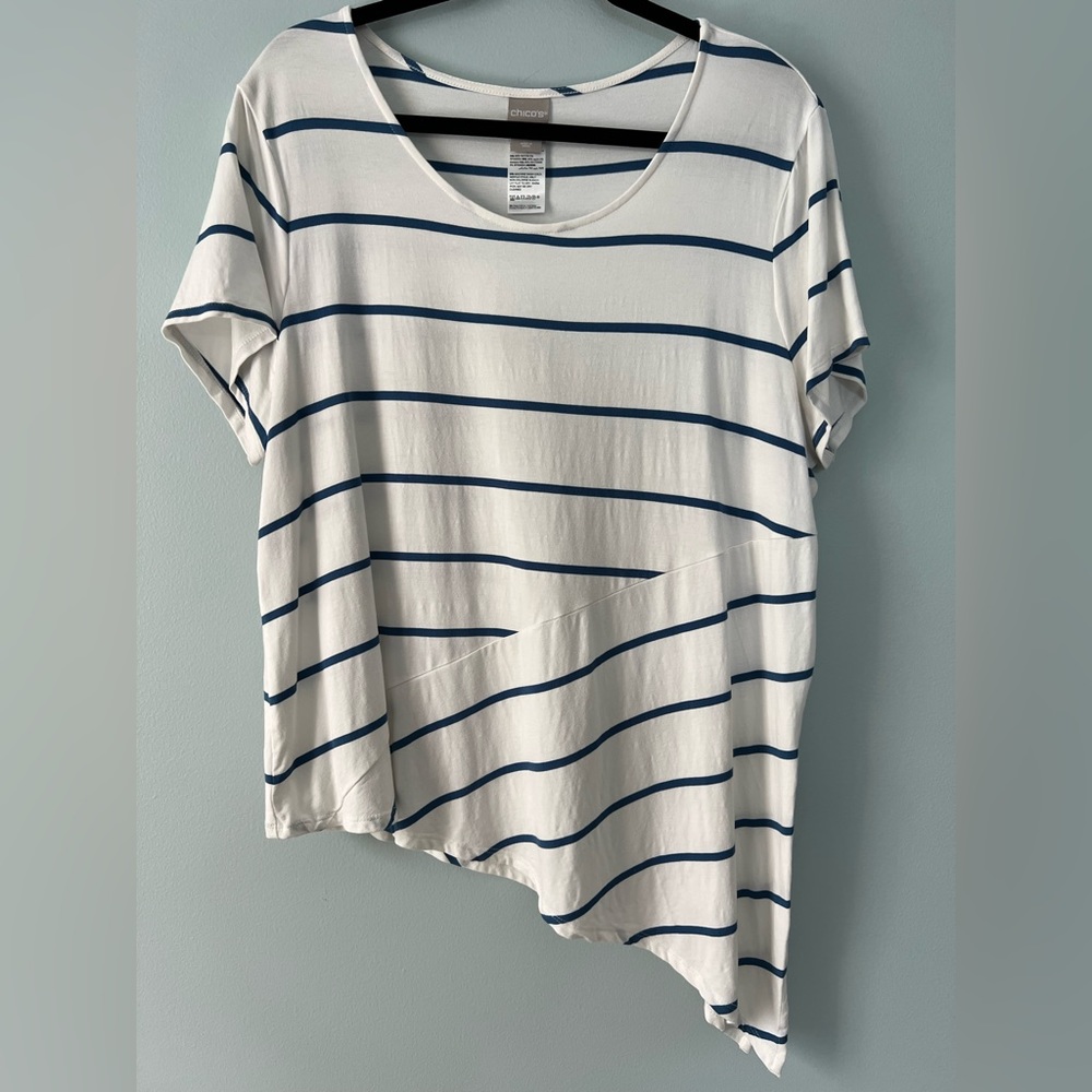 Chico’s white with blue tripe short sleeve tee with angular details. Size 3 (XL)